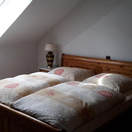 Altes Saengerheim Hotel Quierschied Екстериор снимка