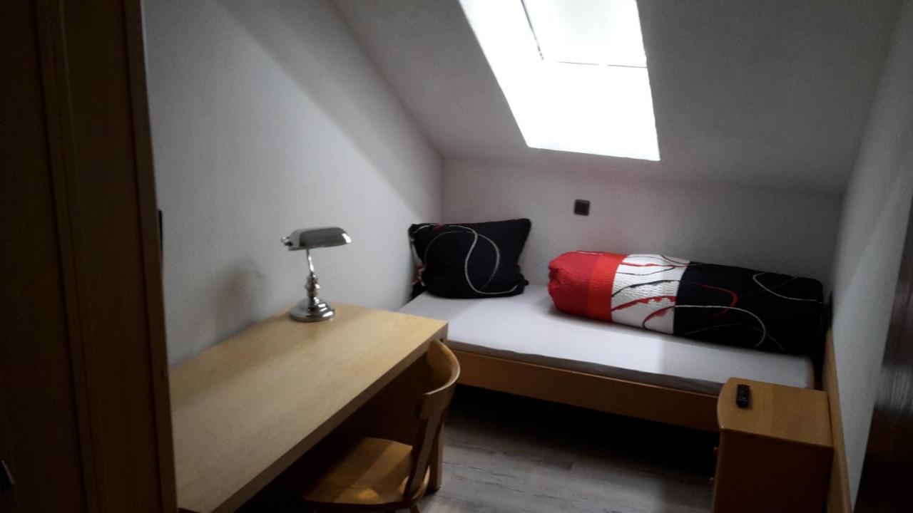 Altes Saengerheim Hotel Quierschied Екстериор снимка