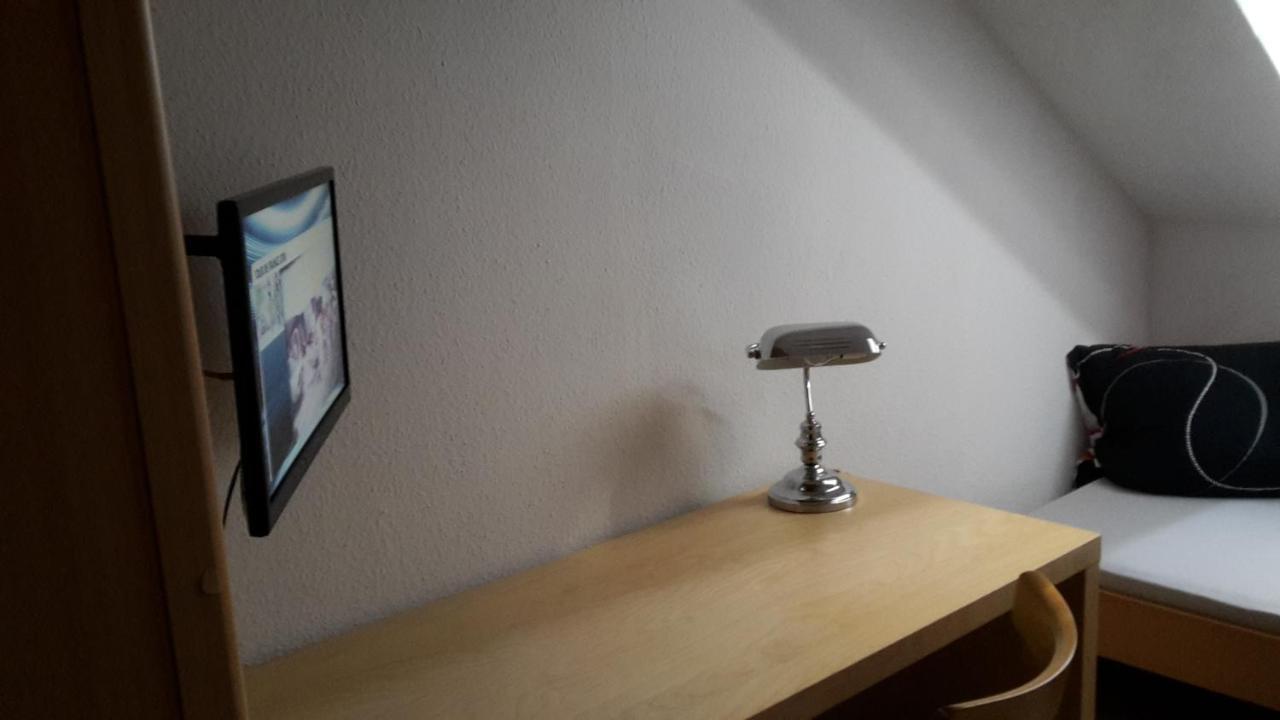 Altes Saengerheim Hotel Quierschied Екстериор снимка